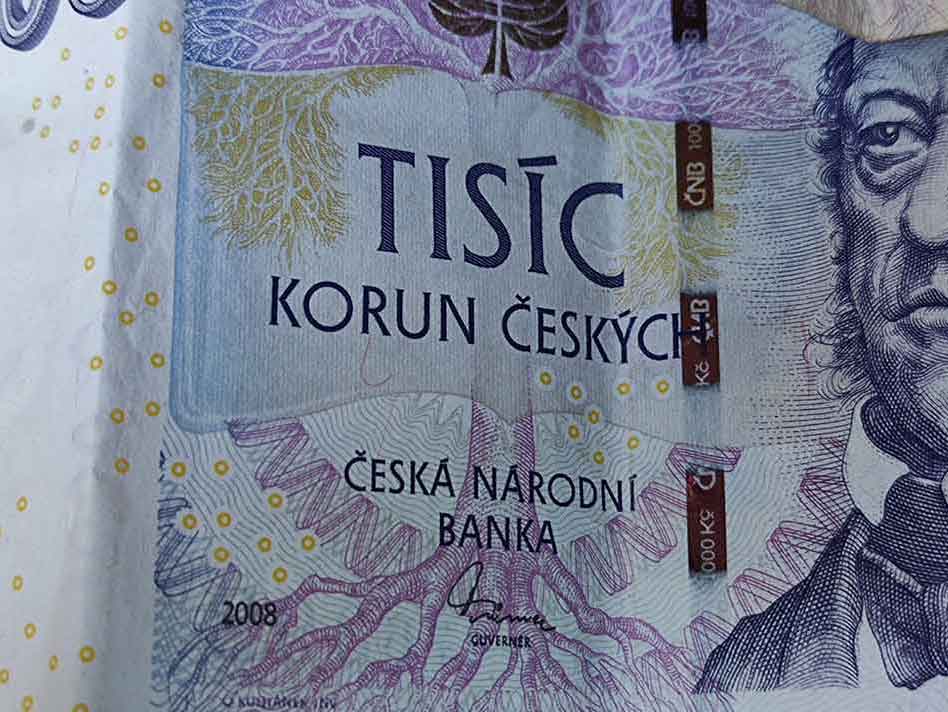 Todo sobre la moneda checa para viajar a Praga